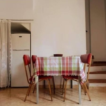 Casa Rubi Townhouse Villa ลันจารอน ภายนอก รูปภาพ